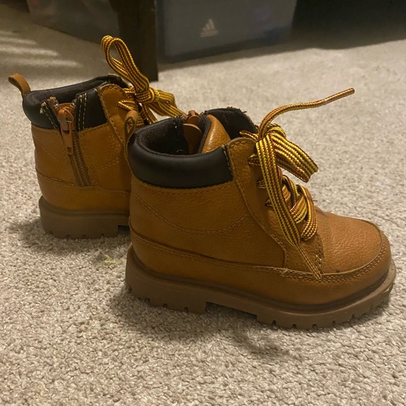 Carters Toddler Boots - Picture 3 of 5